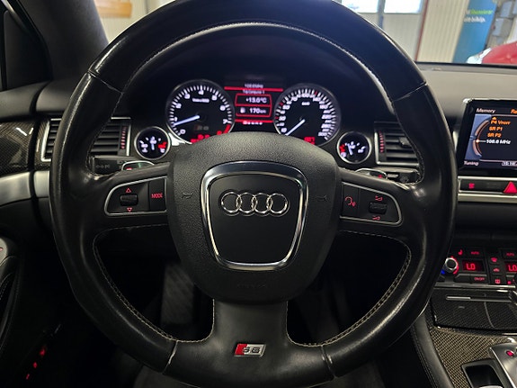 Audi A8 15 of 30