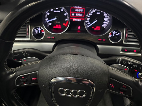 Audi A8 16 of 30