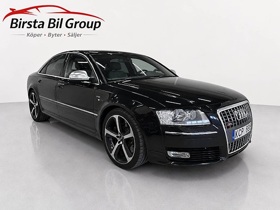 Audi A8 2 of 30