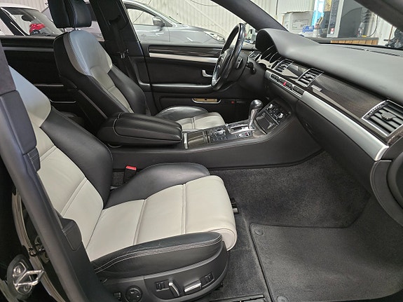 Audi A8 19 of 30