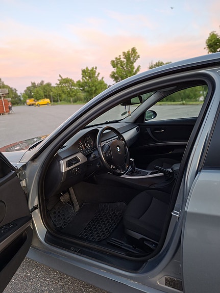 BMW 320d 6 of 11