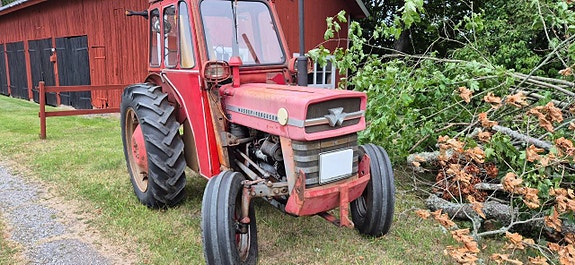 Massey Ferguson 135 , Reparationsobjekt 2 of 5
