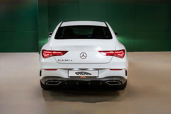 Mercedes-Benz CLA250 e 6 of 26