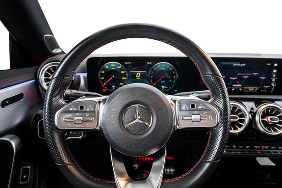 Mercedes-Benz CLA250 e 13 of 26
