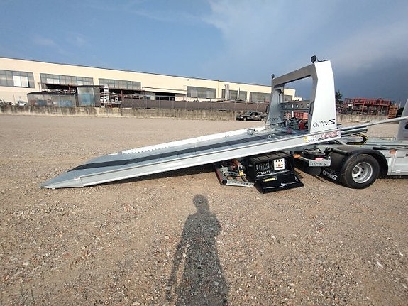 Iveco Daily dubbelhytt bärgningsbil 9 of 12