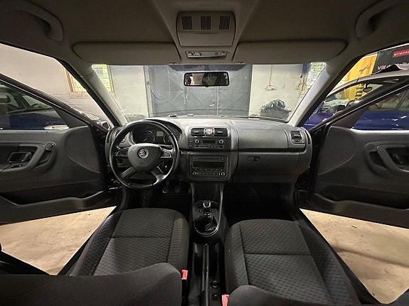 Skoda Roomster 13 of 30