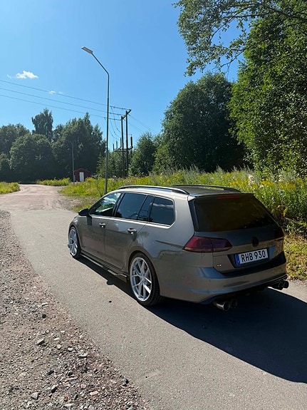 Volkswagen Golf VII 2 of 5