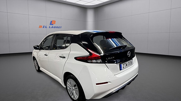 Nissan Leaf 2 of 5