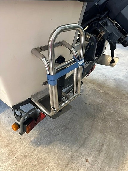 Uttern 460 – Yamaha 40 hk Autolube – TK-trailer ingår 5 of 12