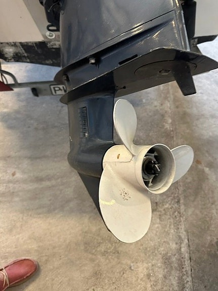 Uttern 460 – Yamaha 40 hk Autolube – TK-trailer ingår 6 of 12
