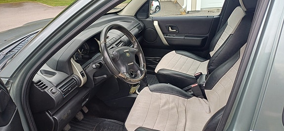 Land Rover Freelander 6 of 9