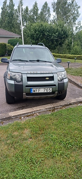 Land Rover Freelander 2 of 9