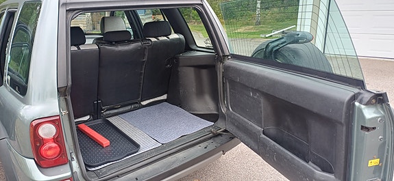 Land Rover Freelander 4 of 9