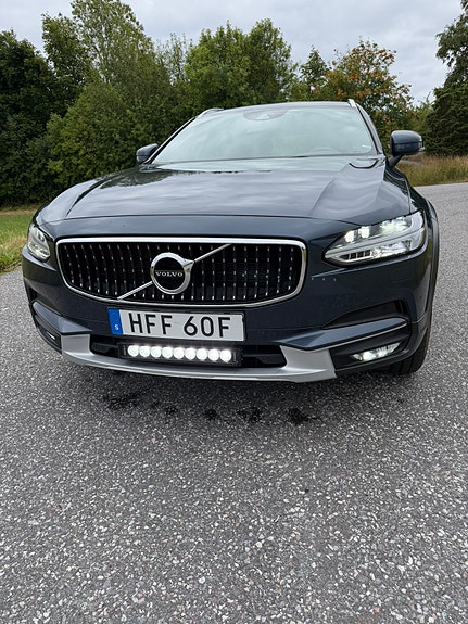 Volvo V90 Cross Country 5 of 5