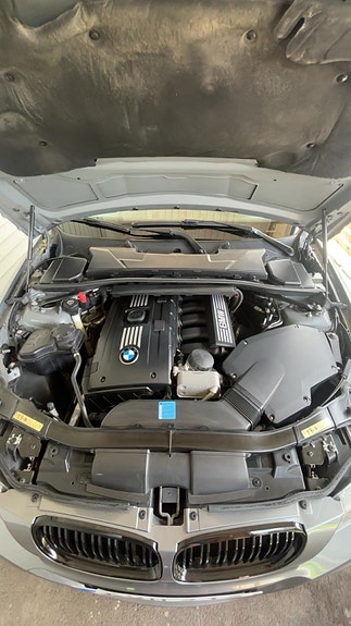 BMW 325i 5 of 5