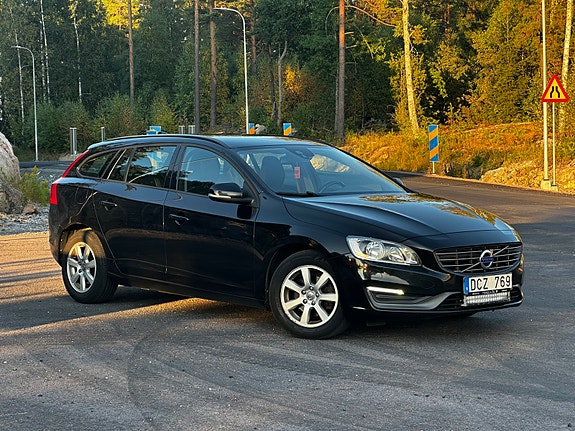 Volvo V60 3 of 5