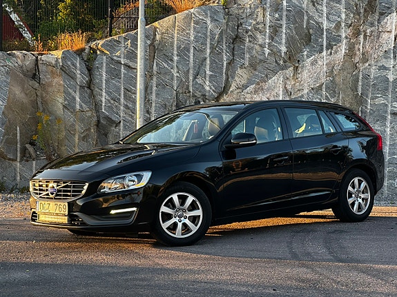 Volvo V60 4 of 5
