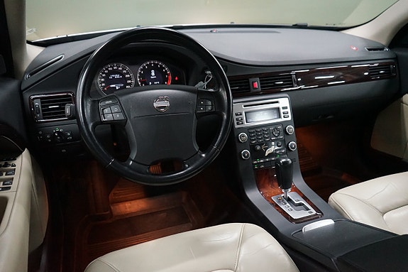 Volvo S80 6 of 14