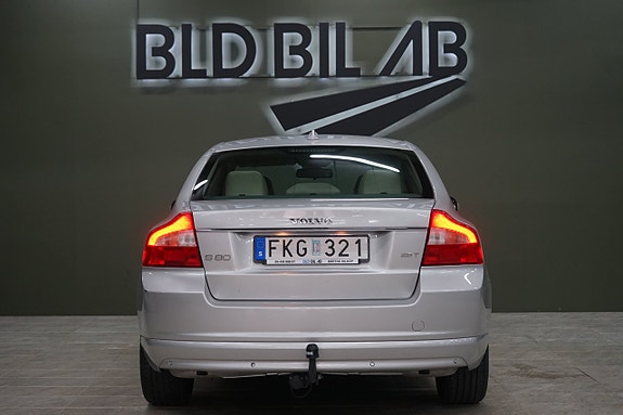 Volvo S80 5 of 5