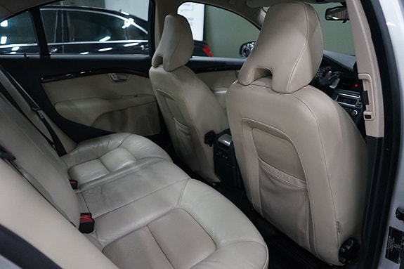 Volvo S80 10 of 14