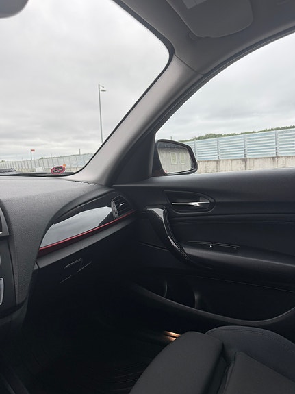 BMW 118d 15 of 23