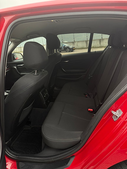 BMW 118d 16 of 23