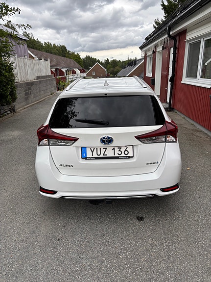 Toyota Auris 6 of 7