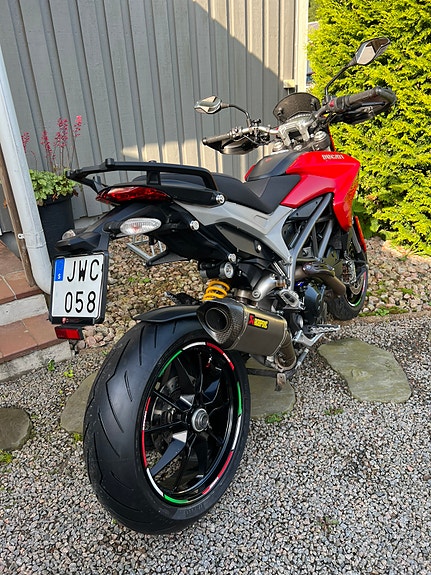Ducati Hyperstrada 3 of 3
