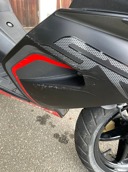Aprilia SR50 R 7 of 10