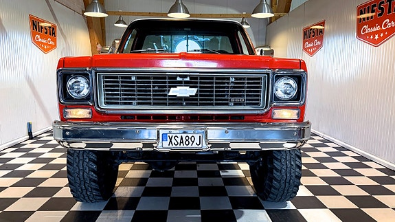 Chevrolet K20 5 of 30