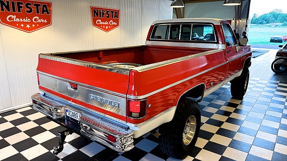 Chevrolet K20 9 of 30