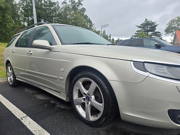 Saab 9-5 3 of 5