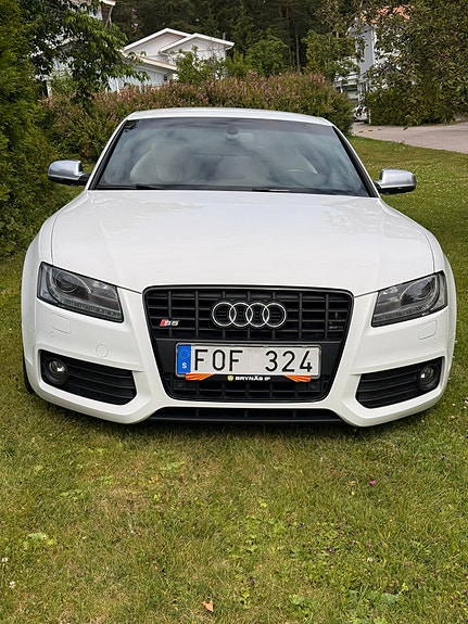 Audi A5 2 of 9