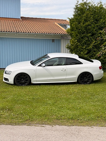 Audi A5 3 of 9