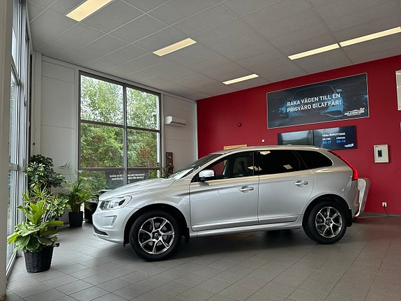 Volvo XC60 4 of 5
