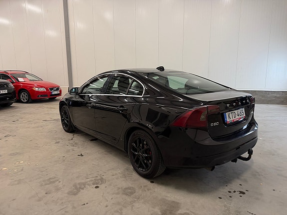 Volvo S60 3 of 5