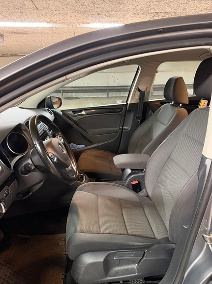 Volkswagen Golf VI 5 of 5