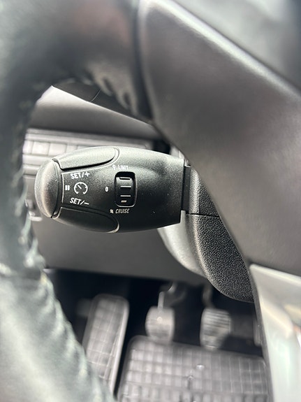 Peugeot 208 11 of 13