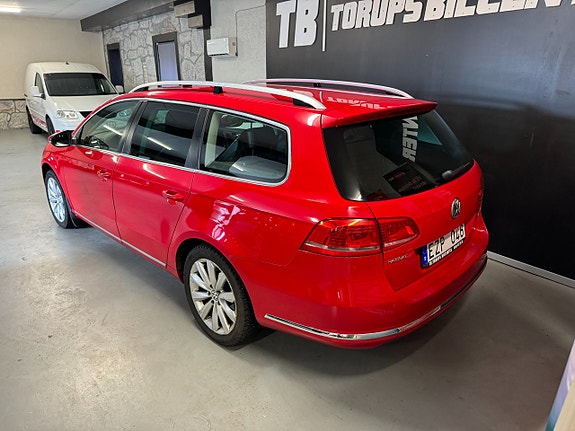 Volkswagen Passat 3 of 5