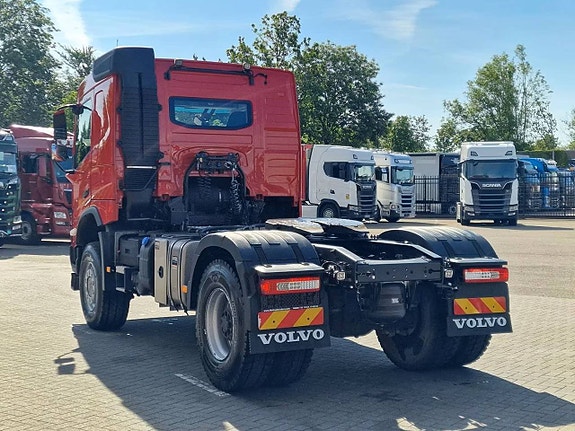 VOLVO FMX 4x4 Bärgningsbil OMARS 3 of 9