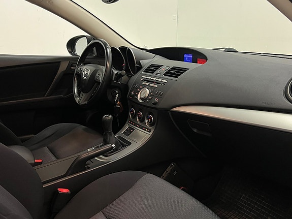 Mazda 3 18 of 23