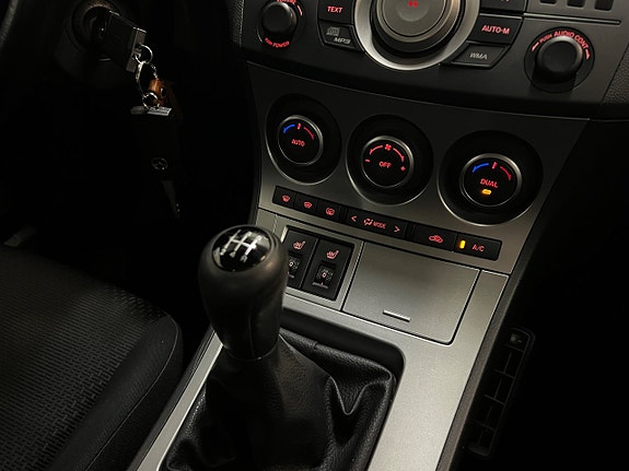 Mazda 3 17 of 23