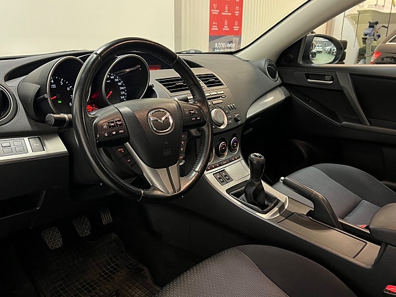 Mazda 3 9 of 23