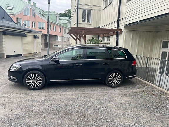 Volkswagen Passat 16 of 17