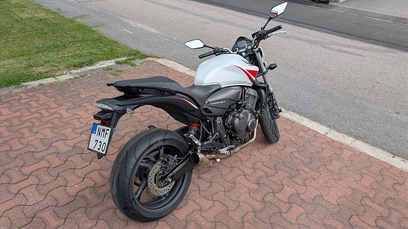 Honda CB600FA Hornet 2 of 6