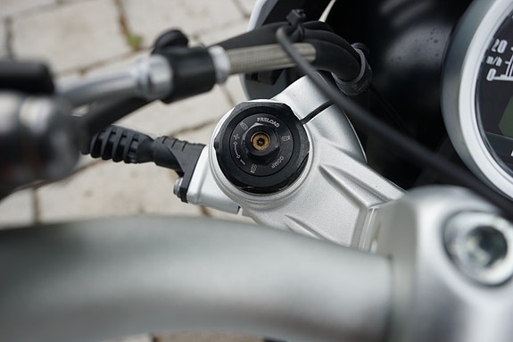 BMW R nineT Urban G/S 11 of 17