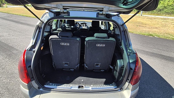 Peugeot 308 SW 5 of 5