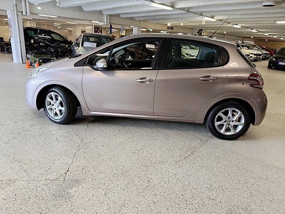 Peugeot 208 6 of 20
