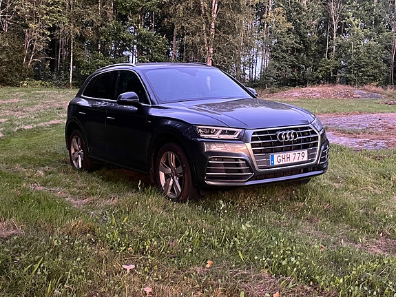 Audi Q5 2 of 6