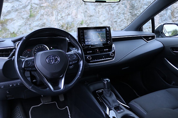 Toyota Corolla 8 of 20